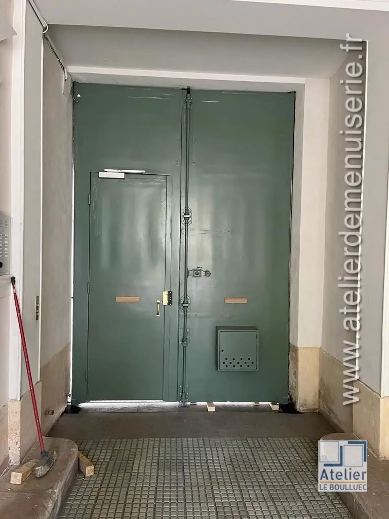 Porte cochère, 6 rue Vavin, Paris 6e — détail