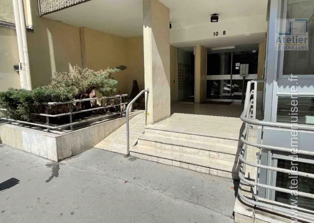 Porte sur rue, 8 rue Boissonade, Paris 14e — avant travaux