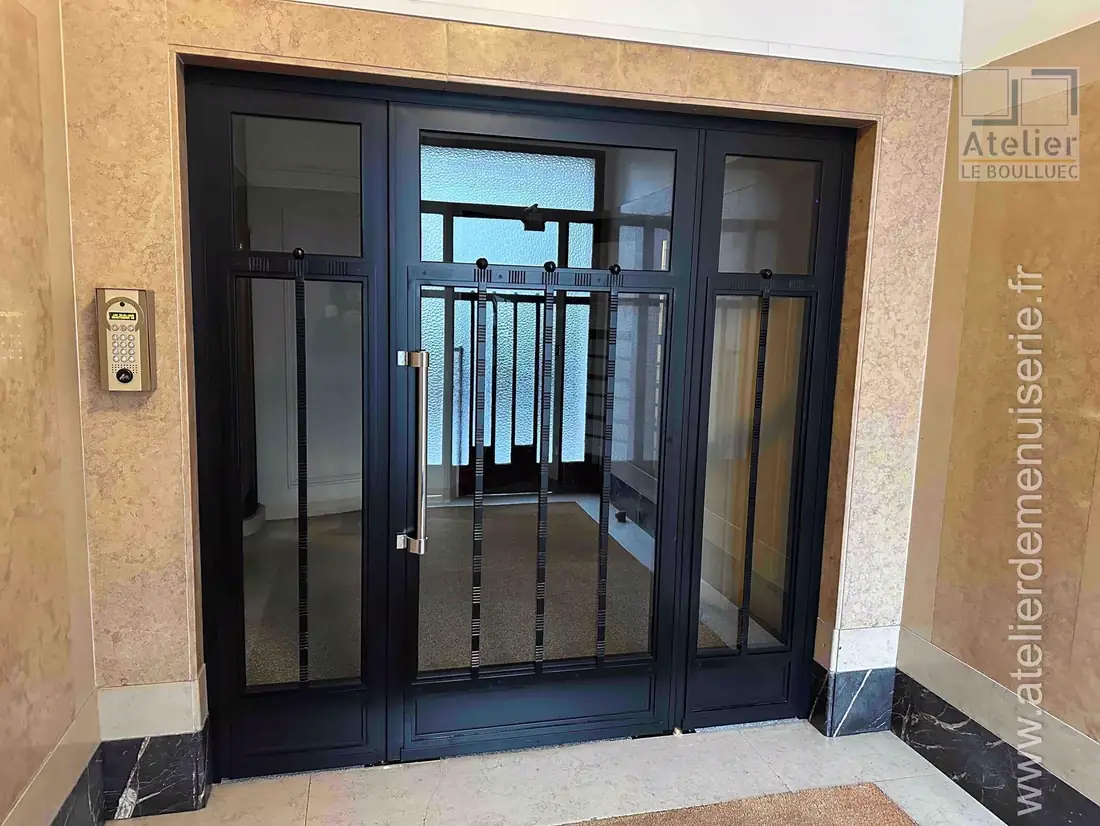 Porte sas, 9 avenue de La Motte-Picquet, Paris 7e — après travaux